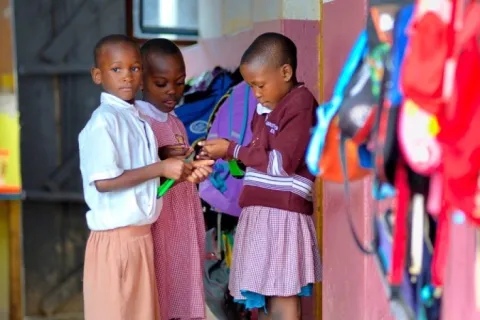 eleve-recreation-kampala-ouganda